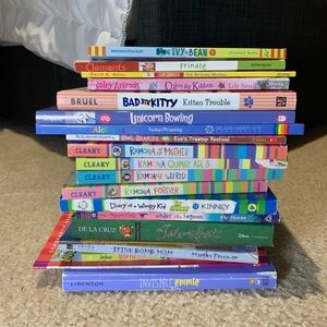 BUNDLE OF CHILDREN’S BOOKS